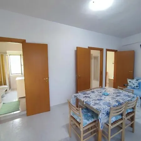 Vacanze Laura Apartment Vieste